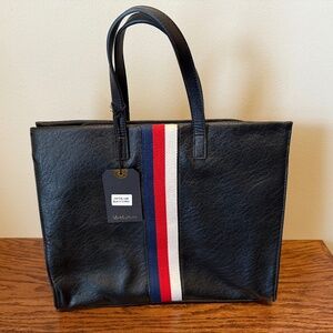 NWT Moda Luxe Women's One Size Black Leather Zipper Julian Tote Bag